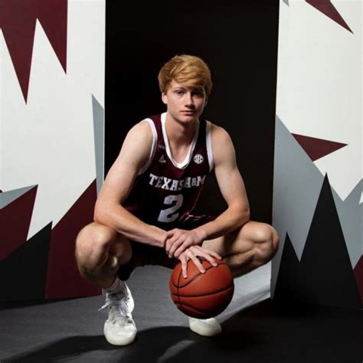 Who Are Hayden Hefner Parents – Is He Related To Hugh Hefner? Age And Height