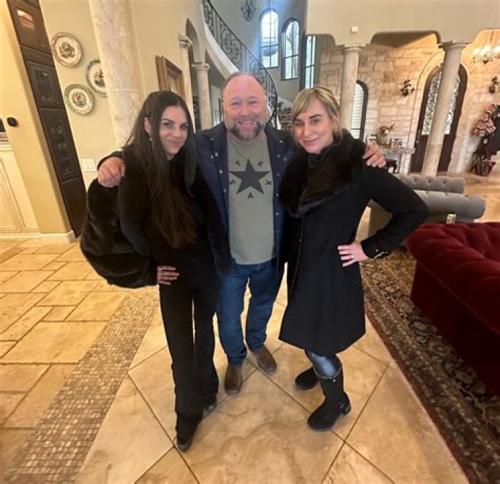 Who is Alex Jones' father David Jones? Bio, age, dentist, wife, children, net worth