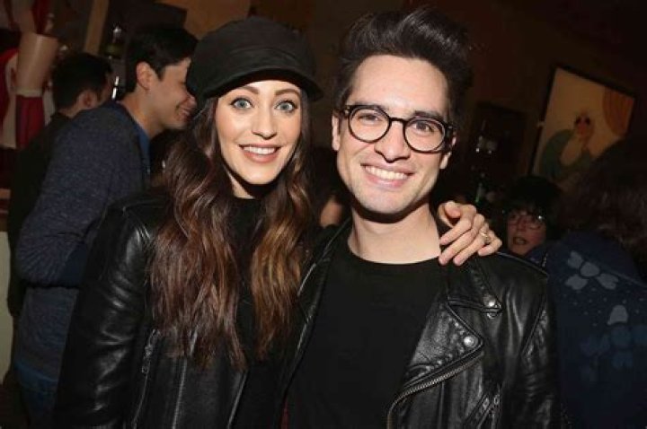 
Who is Brendon Urie’s wife Sarah Orzechowski? Her Bio: Wedding, Engagement Ring, Parents, Net Worth, Siblings, Education, Affair 