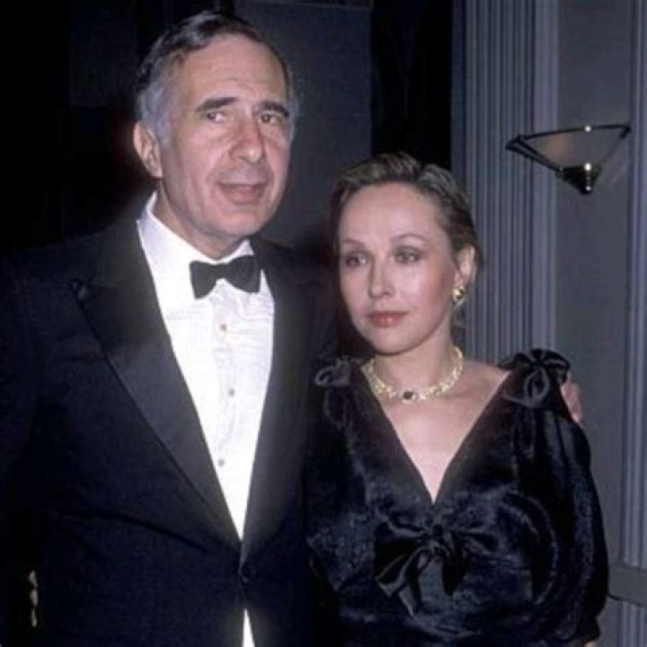 Who is Carl Icahn's ex-wife Liba Trejbal and where is she now?