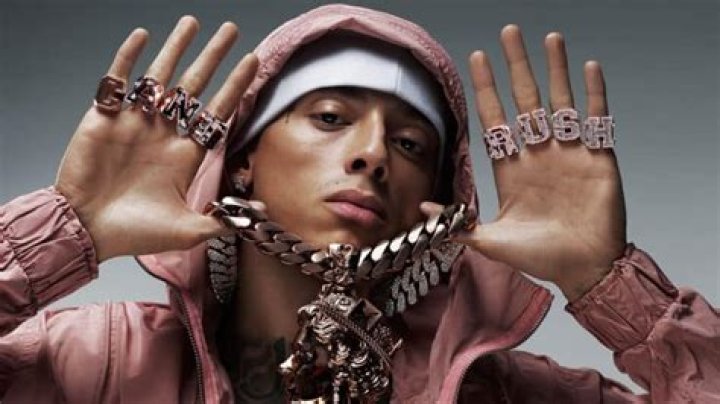 Who is Central Cee related to? Does Central Cee have a gf?