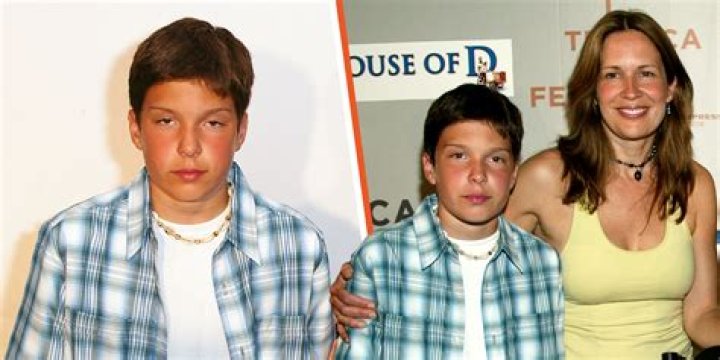 Who is David A. Arnold’s wife Julie Harkness?