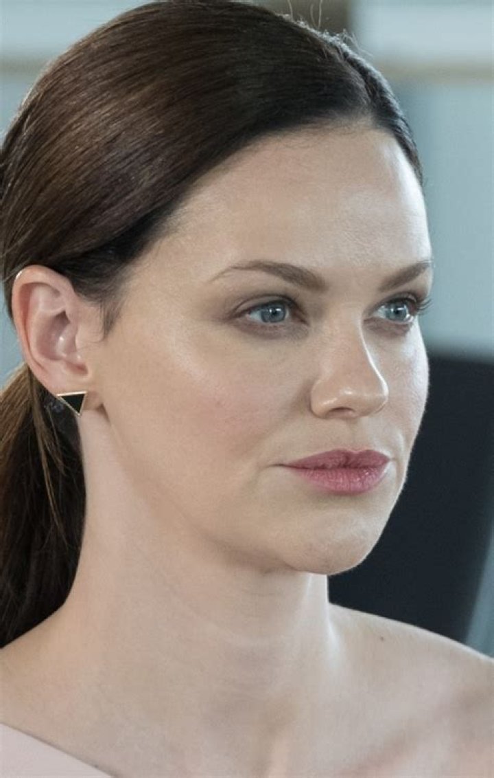 Who Is Lydia Hull? Hot Seat Actress Wikipedia Biography & Age