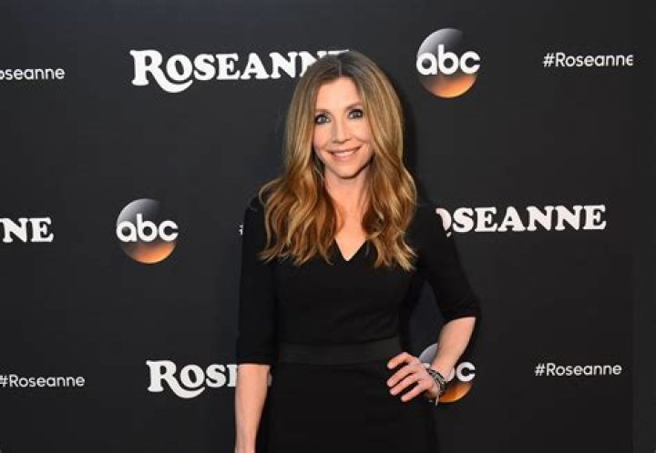 Who is Sarah Chalke married to? – Celebrity