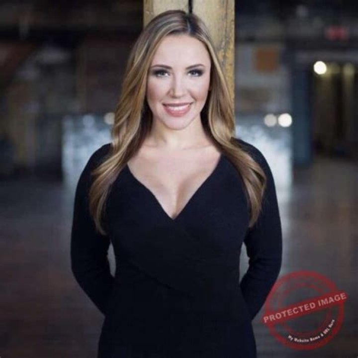 Who Is Stephanie Hamill? – Celebrity