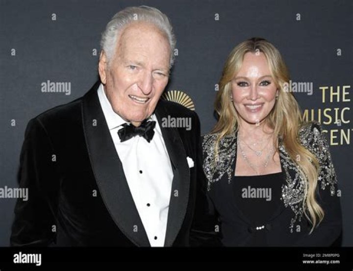 Who Was Jerry Moss? Age, Biography, Wife, Children, Net- Worth