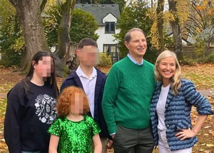 Who Was Ron Wyden Wife Laurie Oseran? Everything To Know About Her Family