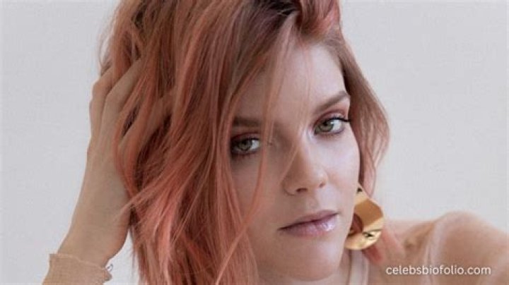 Willa Milner’s biography, net worth, fact, career, awards and life story