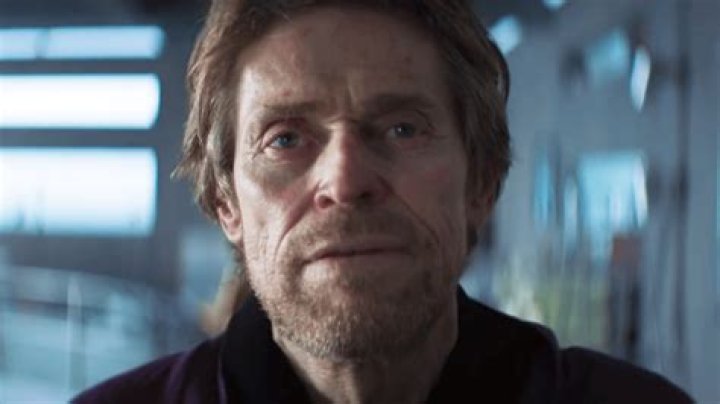 Willem Dafoe becomes Willem Dafriend by sharing the secrets to a long and successful career