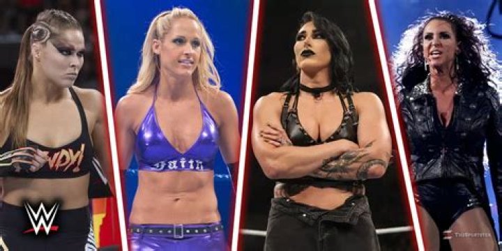 Famous Female WWE Wrestlers