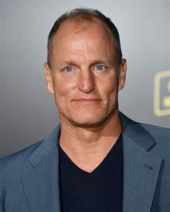 Woody Harrelson Biography - Facts, Childhood, Family Life & Achievements