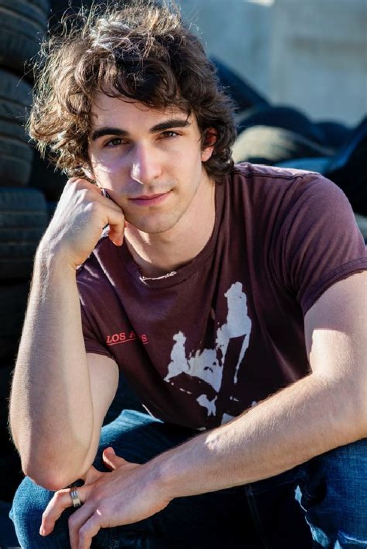 Zachary Gordon Biography - Facts, Childhood, Family Life & Achievements
